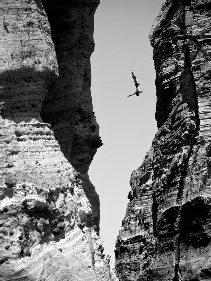 Jumping_rocks